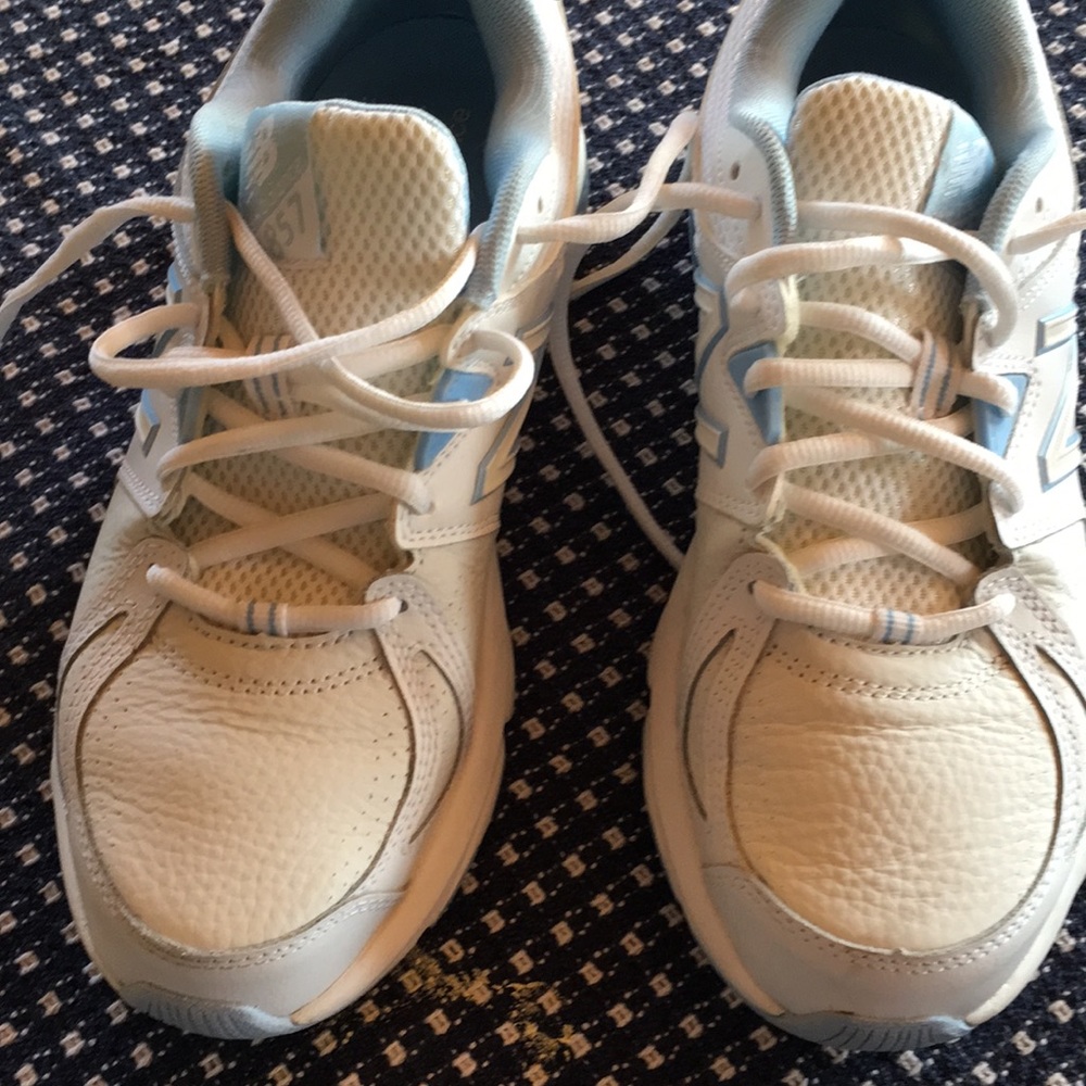 New Balance Woman’s WX847WB2 training shoe, US 8.5